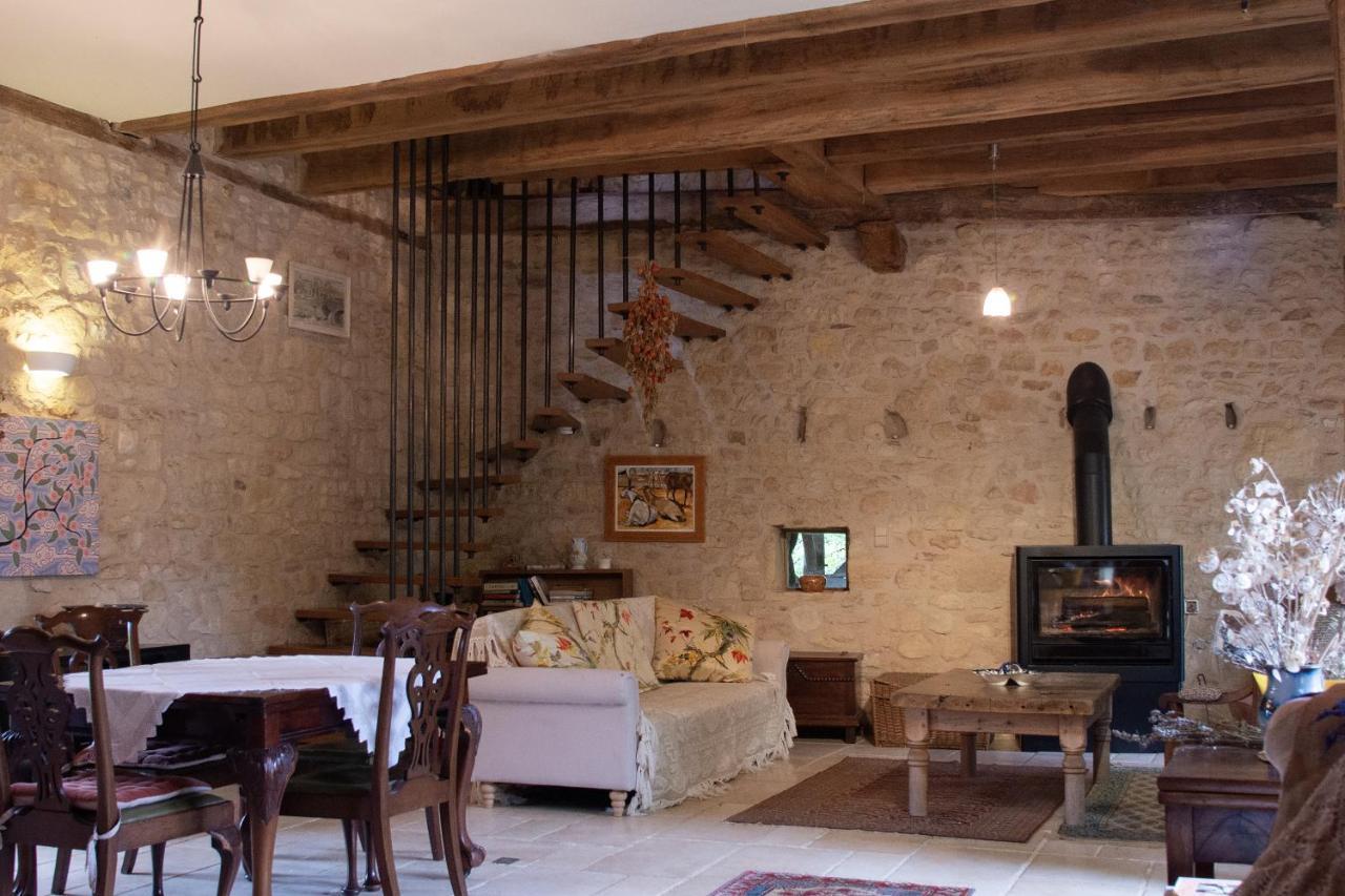 Le Bourmier Anlhiac Near Excideuil Villa Luaran gambar